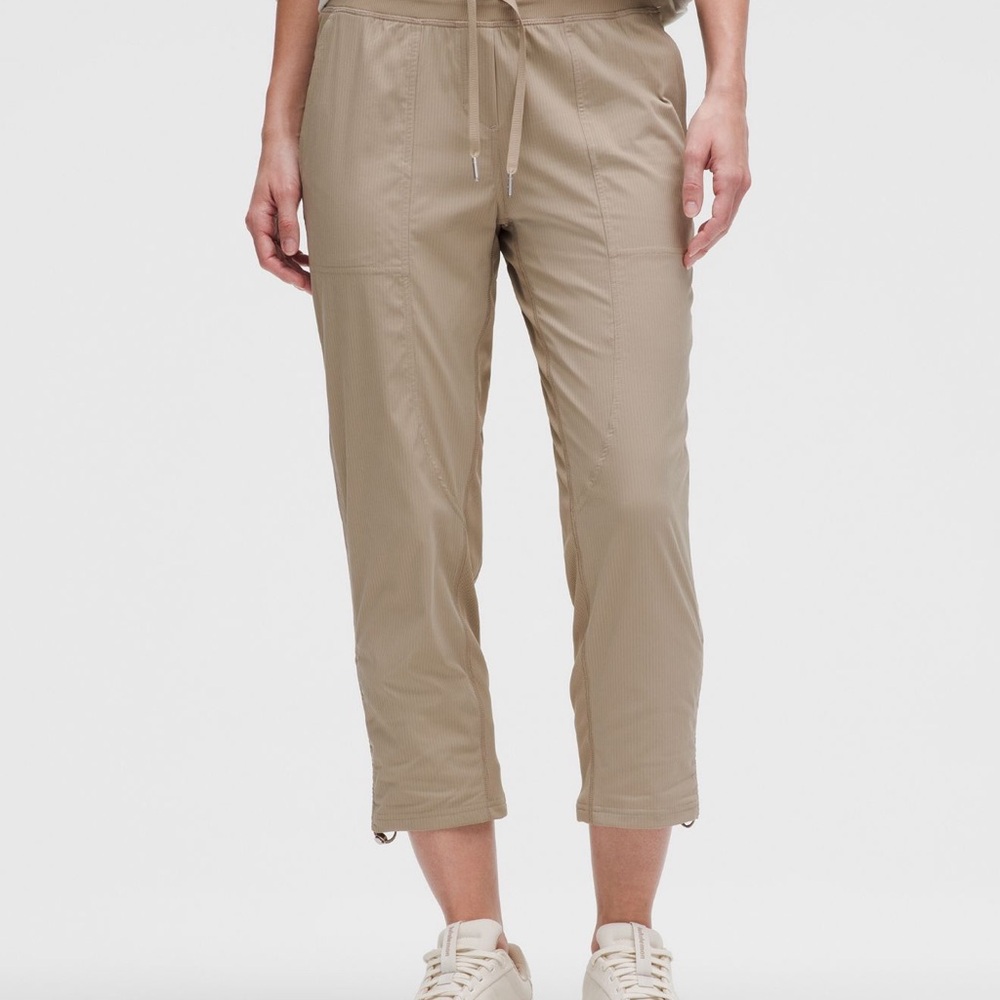 Lululemon Athletica dance studio mid rise crop pants.